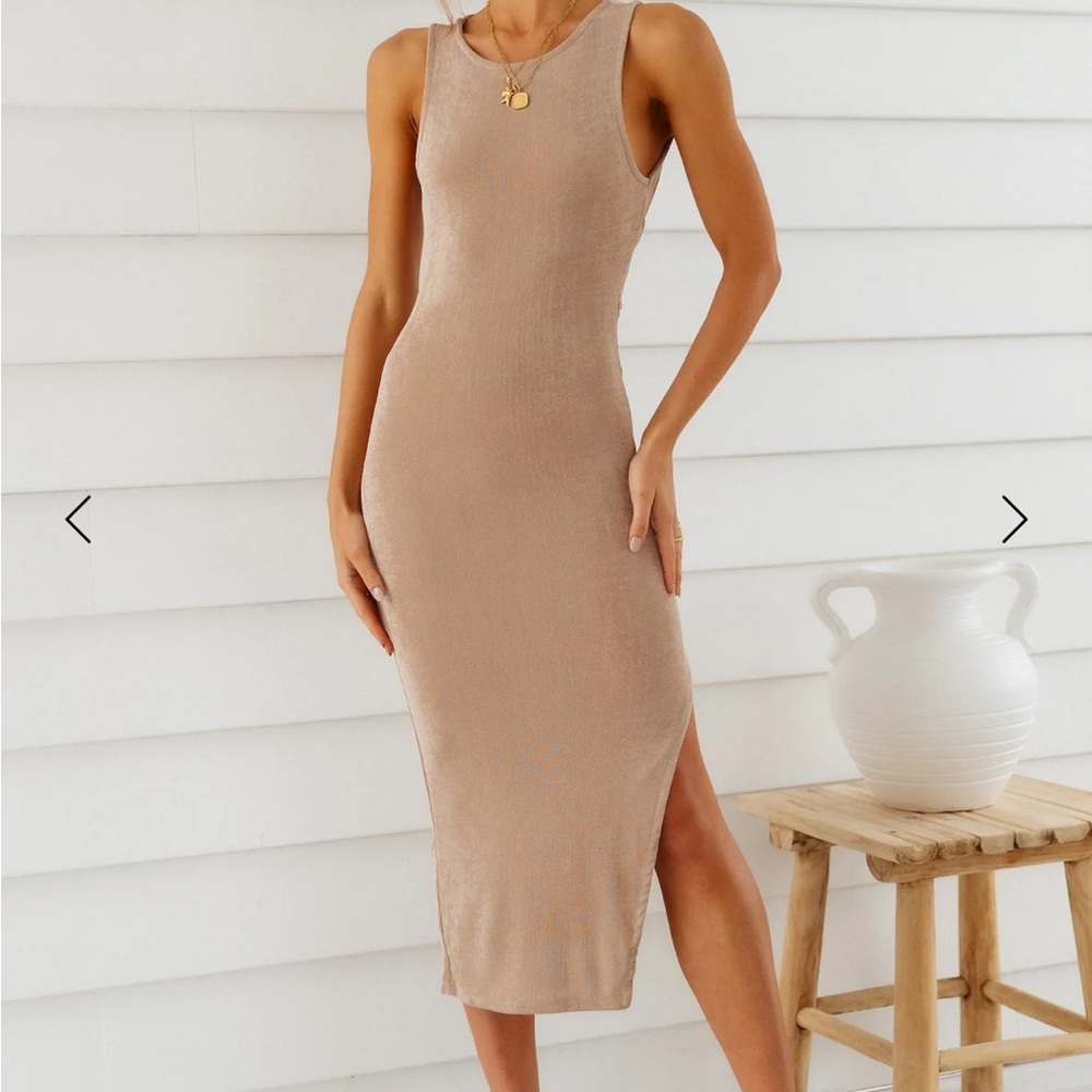 Hello Molly Sight Seeing Midi Dress Coffee